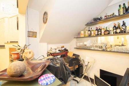 Casa à venda com 400m², 3 quartos e 6 vagas Casa à venda com 400m², 3 quartos e 6 vagasSala 1