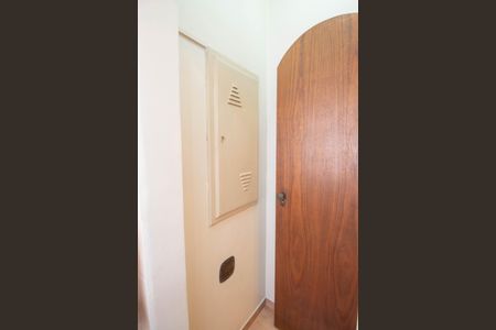 Casa à venda com 400m², 3 quartos e 6 vagas Casa à venda com 400m², 3 quartos e 6 vagasLavabo 2