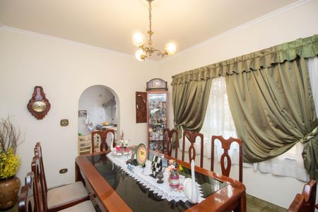 Casa à venda com 400m², 3 quartos e 6 vagas Casa à venda com 400m², 3 quartos e 6 vagasSala 3