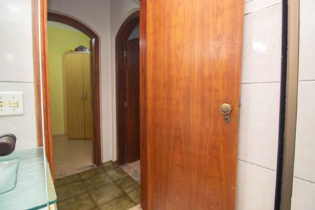 Casa à venda com 400m², 3 quartos e 6 vagas Casa à venda com 400m², 3 quartos e 6 vagasBanheiro