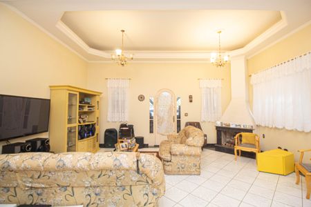 Casa à venda com 400m², 3 quartos e 6 vagas Casa à venda com 400m², 3 quartos e 6 vagasSala 1