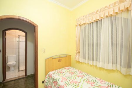 Casa à venda com 400m², 3 quartos e 6 vagas Casa à venda com 400m², 3 quartos e 6 vagasQuarto