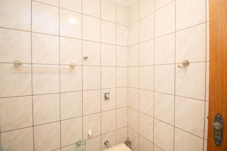 Casa à venda com 400m², 3 quartos e 6 vagas Casa à venda com 400m², 3 quartos e 6 vagasLavabo 1