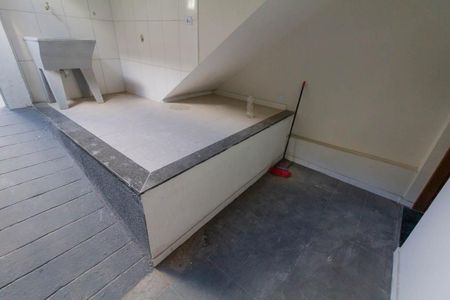 Casa para alugar com 90m², 2 quartos e sem vagaÁrea de Serviço