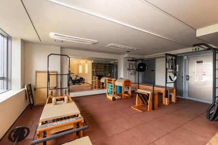 Apartamento à venda com 240m², 4 quartos e 4 vagas Apartamento à venda com 240m², 4 quartos e 4 vagasÁrea comum - Academia