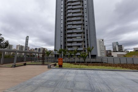 Apartamento à venda com 238m², 4 quartos e 4 vagasFachada