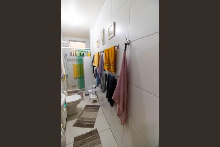 Casa à venda com 225m², 4 quartos e 1 vaga Casa à venda com 225m², 4 quartos e 1 vagaCasa 1 - Banheiro Social