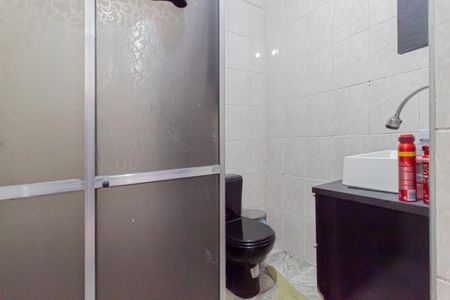 Banheiro Social de casa à venda com 1 quarto, 100m² em Parque Boturussu, São Paulo