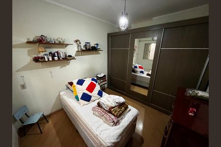 Casa à venda com 190m², 5 quartos e 2 vagas Casa à venda com 190m², 5 quartos e 2 vagasQuarto 2