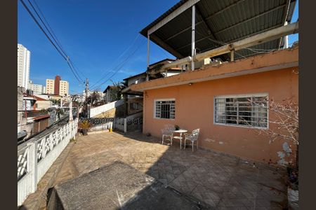 Casa à venda com 190m², 5 quartos e 2 vagas Casa à venda com 190m², 5 quartos e 2 vagasVaranda