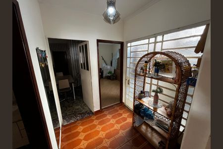 Casa à venda com 190m², 5 quartos e 2 vagas Casa à venda com 190m², 5 quartos e 2 vagasCopa