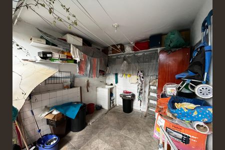 Casa à venda com 190m², 5 quartos e 2 vagas Casa à venda com 190m², 5 quartos e 2 vagasLavanderia