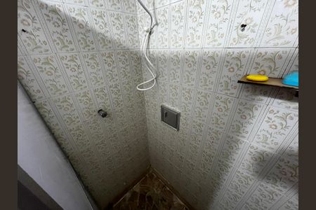 Casa à venda com 190m², 5 quartos e 2 vagas Casa à venda com 190m², 5 quartos e 2 vagasBanheiro da Suíte