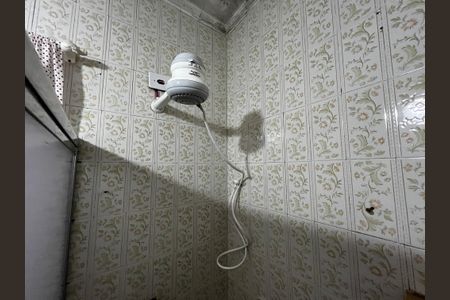 Casa à venda com 190m², 5 quartos e 2 vagas Casa à venda com 190m², 5 quartos e 2 vagasBanheiro da Suíte