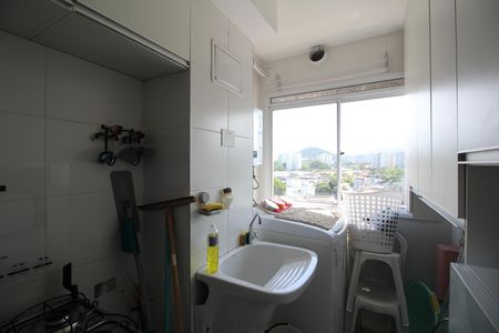 Apartamento para alugar com 70m², 2 quartos e 1 vagaÁrea de Serviço
