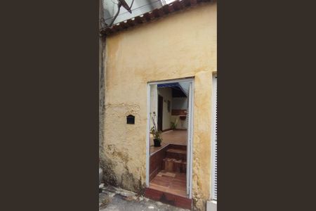 Casa para alugar com 40m², 1 quarto e sem vaga Casa para alugar com 40m², 1 quarto e sem vagaFachada