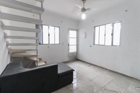 Sala de casa para alugar com 2 quartos, 60m² em Cidade São Miguel, São Paulo