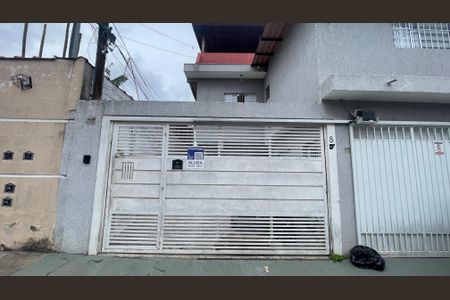 Casa para alugar com 60m², 2 quartos e 1 vagaFachada