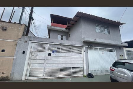Casa para alugar com 60m², 2 quartos e 1 vagaFachada