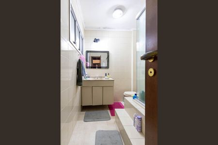 Apartamento à venda com 105m², 3 quartos e 1 vagaBanheiro Suíte 1