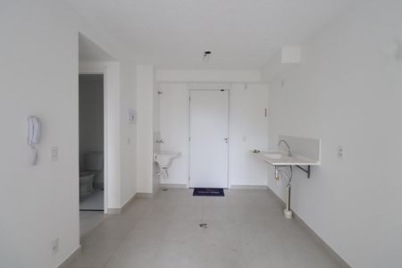 Sala de apartamento para alugar com 2 quartos, 39m² em Guaiauna, São Paulo