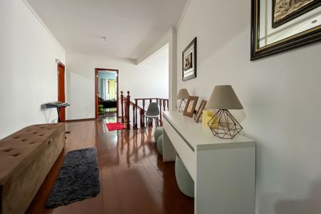 Casa à venda com 580m², 5 quartos e 11 vagasCorredor