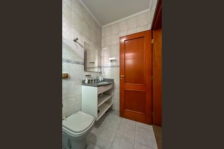 Casa à venda com 580m², 5 quartos e 11 vagasBanheiro da Suíte 3