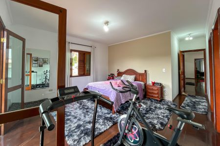 Casa à venda com 580m², 5 quartos e 11 vagasSuíte 4