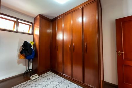 Casa à venda com 580m², 5 quartos e 11 vagasCloset da Suíte 4