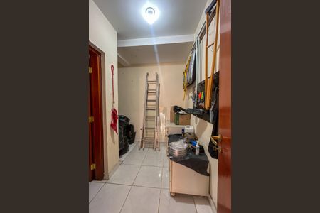 Casa à venda com 580m², 5 quartos e 11 vagasQuarto de Serviço