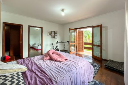 Casa à venda com 580m², 5 quartos e 11 vagasSuíte 4