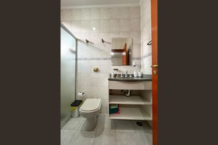 Casa à venda com 580m², 5 quartos e 11 vagasBanheiro da Suíte 3