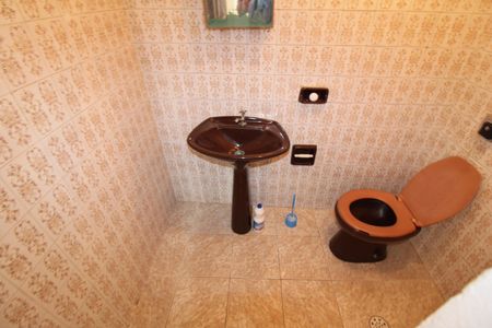 Casa à venda com 200m², 2 quartos e 4 vagasBanheiro da Suíte