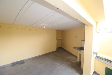 Casa à venda com 200m², 2 quartos e 4 vagasÁrea de Serviço