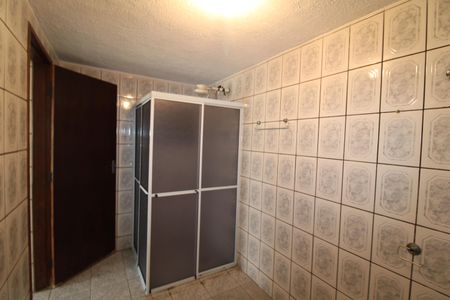 Casa à venda com 200m², 2 quartos e 4 vagasBanheiro de Serviço