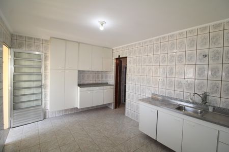 Casa à venda com 200m², 2 quartos e 4 vagasCozinha