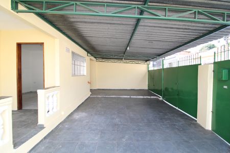 Casa à venda com 200m², 2 quartos e 4 vagasGaragem
