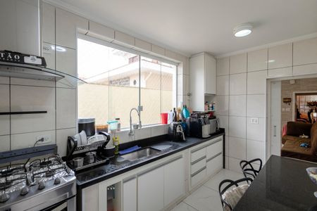 Casa à venda com 70m², 2 quartos e 2 vagasCozinha