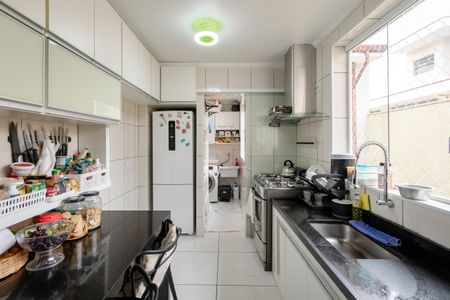 Casa à venda com 70m², 2 quartos e 2 vagasCozinha