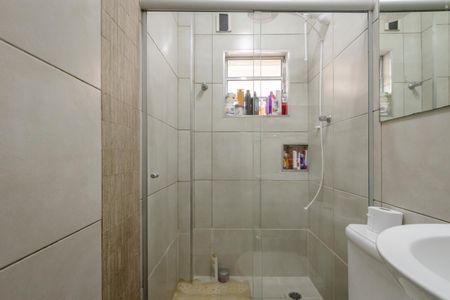Casa à venda com 70m², 2 quartos e 2 vagasBanheiro Social