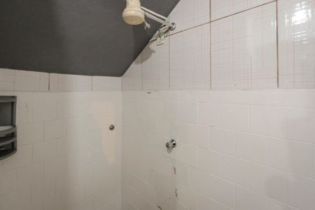 Casa à venda com 70m², 2 quartos e 2 vagasEdícula 1 / Banheiro