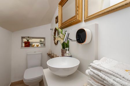 Casa à venda com 70m², 2 quartos e 2 vagasLavabo