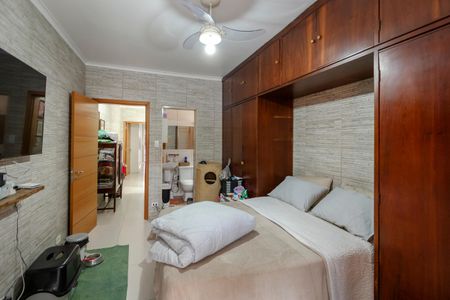 Casa à venda com 70m², 2 quartos e 2 vagasSuíte