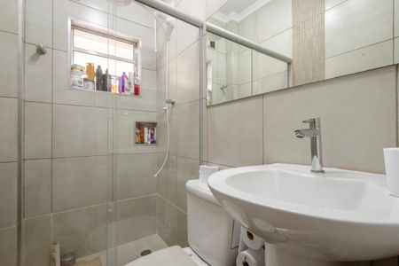 Casa à venda com 70m², 2 quartos e 2 vagasBanheiro Social