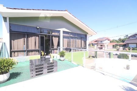 Casa à venda com 350m², 4 quartos e 2 vagasTerraço