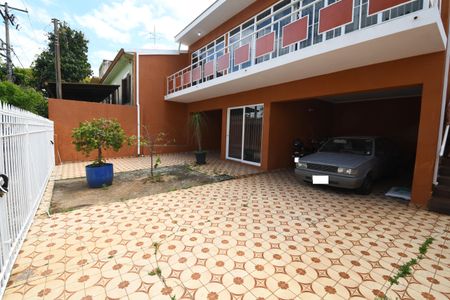 Casa para alugar com 252m², 3 quartos e 5 vagasGaragem