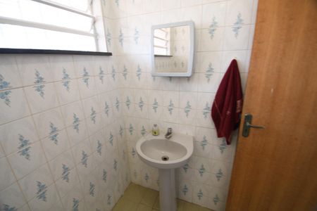 Casa para alugar com 252m², 3 quartos e 5 vagasBanheiro 2