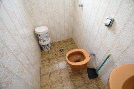 Casa para alugar com 252m², 3 quartos e 5 vagasBanheiro de Serviço