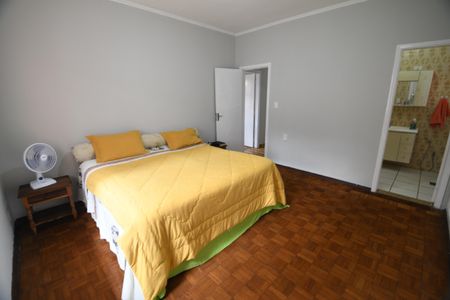 Casa para alugar com 252m², 3 quartos e 5 vagasSuíte