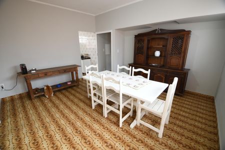 Sala 3 de casa para alugar com 3 quartos, 252m² em Vila Industrial (campinas), Campinas